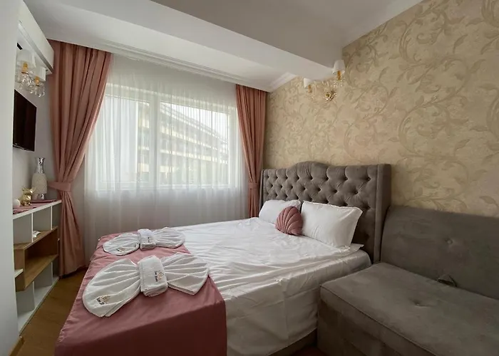 Sunny In Sweet Complex Apartment *